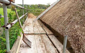 advantages of Thrumpton thatch roofing